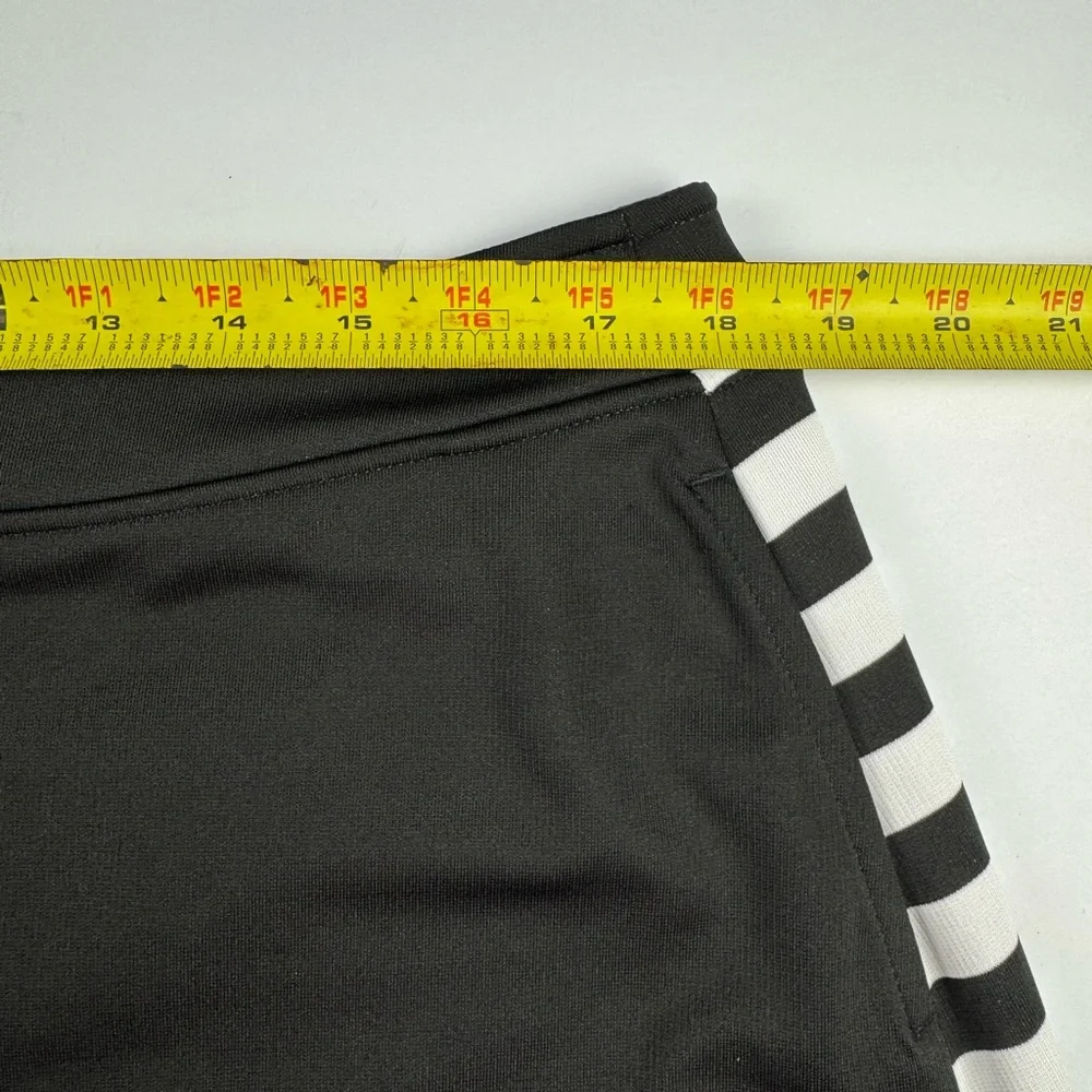 Slazenger Black and white golf Skort  Undershort with lots of pockets size XL